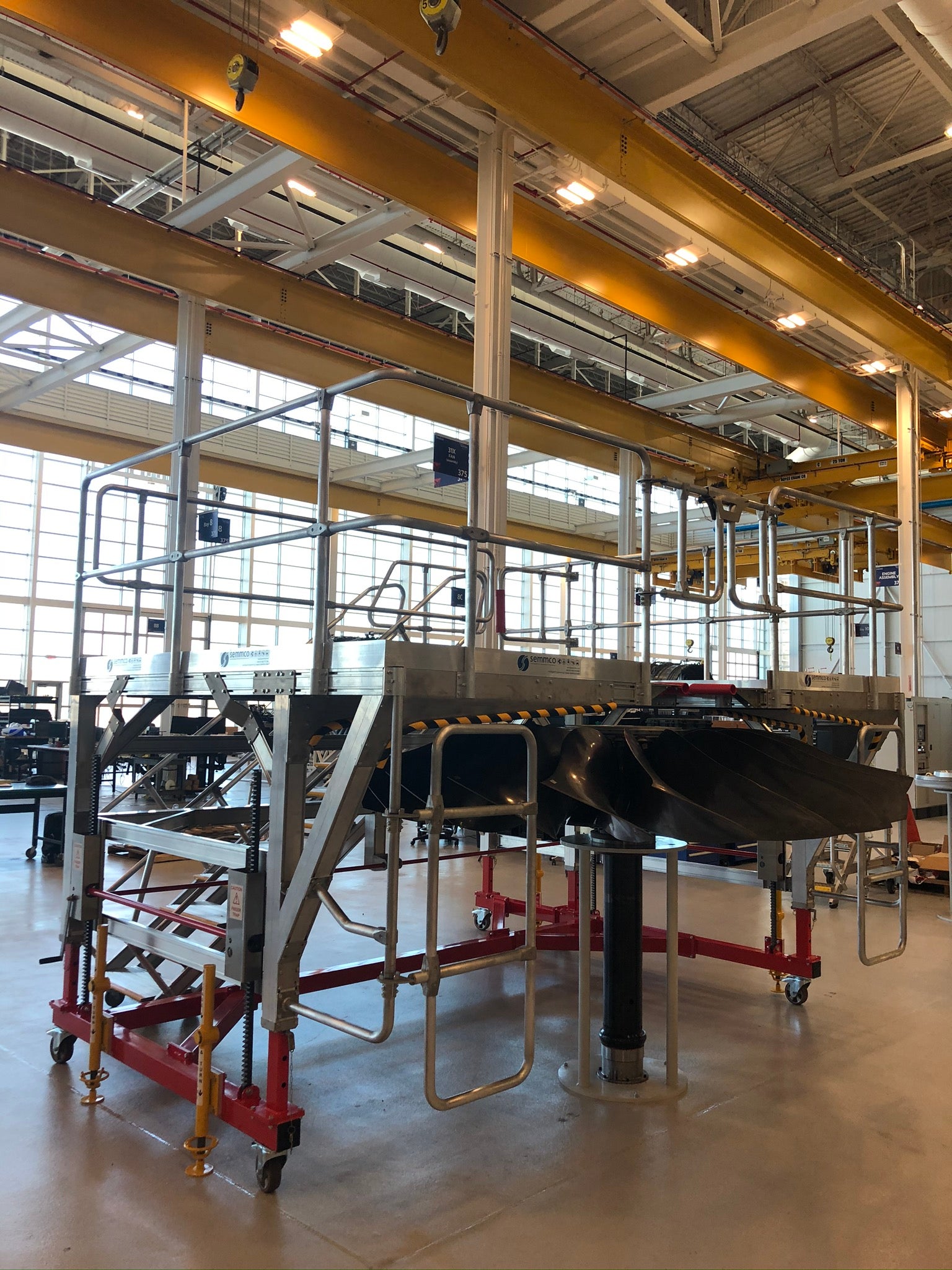 Engine Experimental Fan Installation Variable Height Access Platform H1.7-2.6m x L2.7m x W4.1m