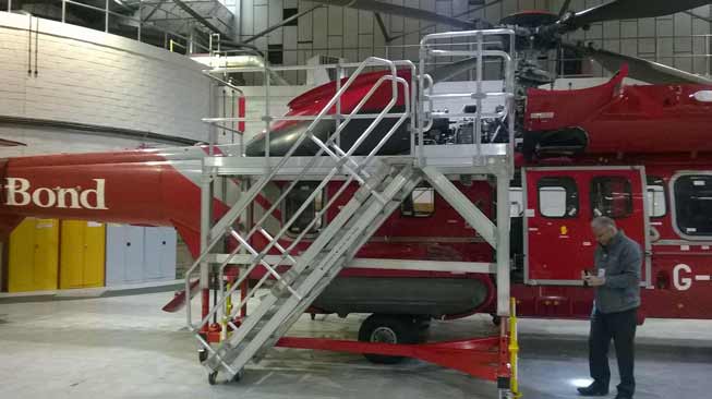 Helicopter Main & Tail Rotor Variable Height Acces Platform (S-92) H1.7 - 2.5m x L3.4m x W1.2m RH
