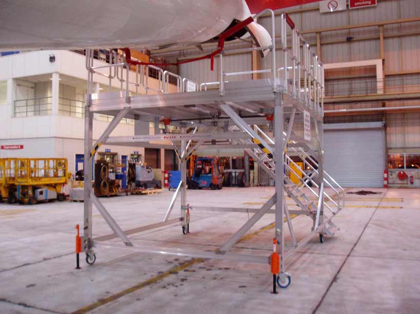 A320 APU Platform - Hangar - with Trap Floor for APU