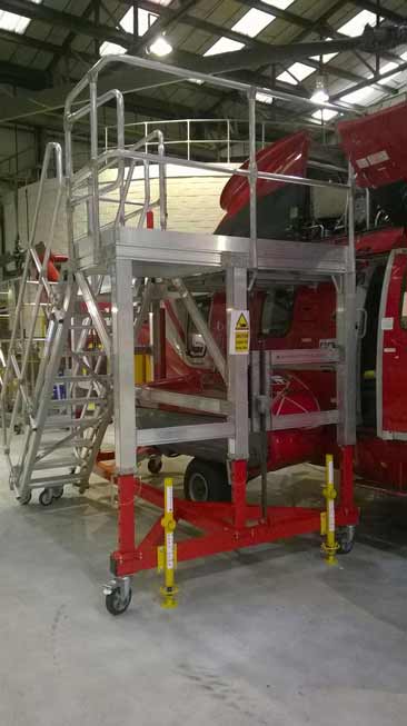 Helicopter Main & Tail Rotor Variable Height Acces Platform (S-92) H1.7 - 2.5m x L3.4m x W1.2m RH