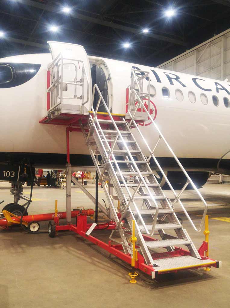 PAX Variable Height Access Platform Hangar H1.9-3.25m x W2.2m x L1.5m 