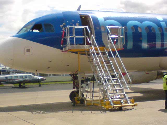 PAX Variable Height Access Platform Hangar H1.9-3.25m x W3.0m x L1.5m 
